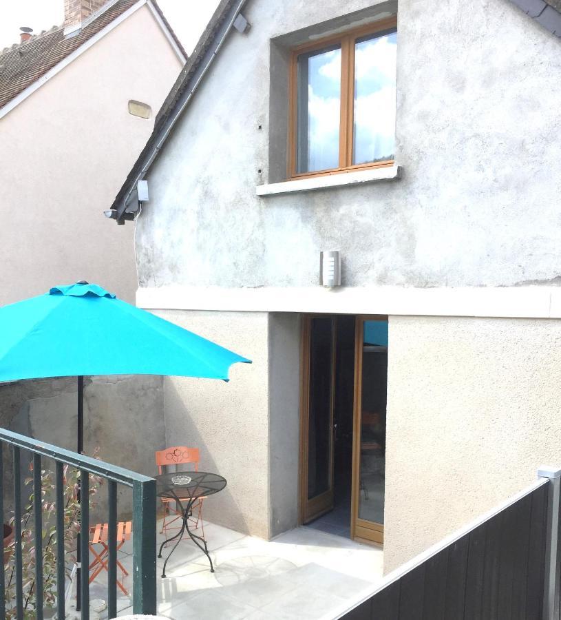 La Pause Apartment Амбоаз Екстериор снимка